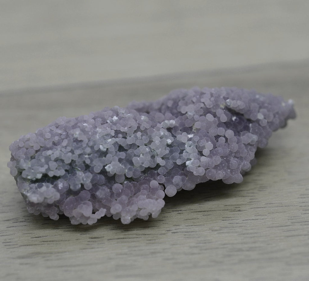 Agate grappe de raisin violette verdâtre d'Indonésie