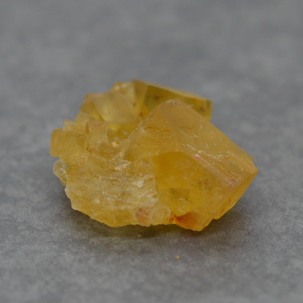 Amas de fluorite jaune marocaine de 15g