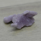 Calcédoine grappe de raisin 11g violette de Sulawesi en Indonésie