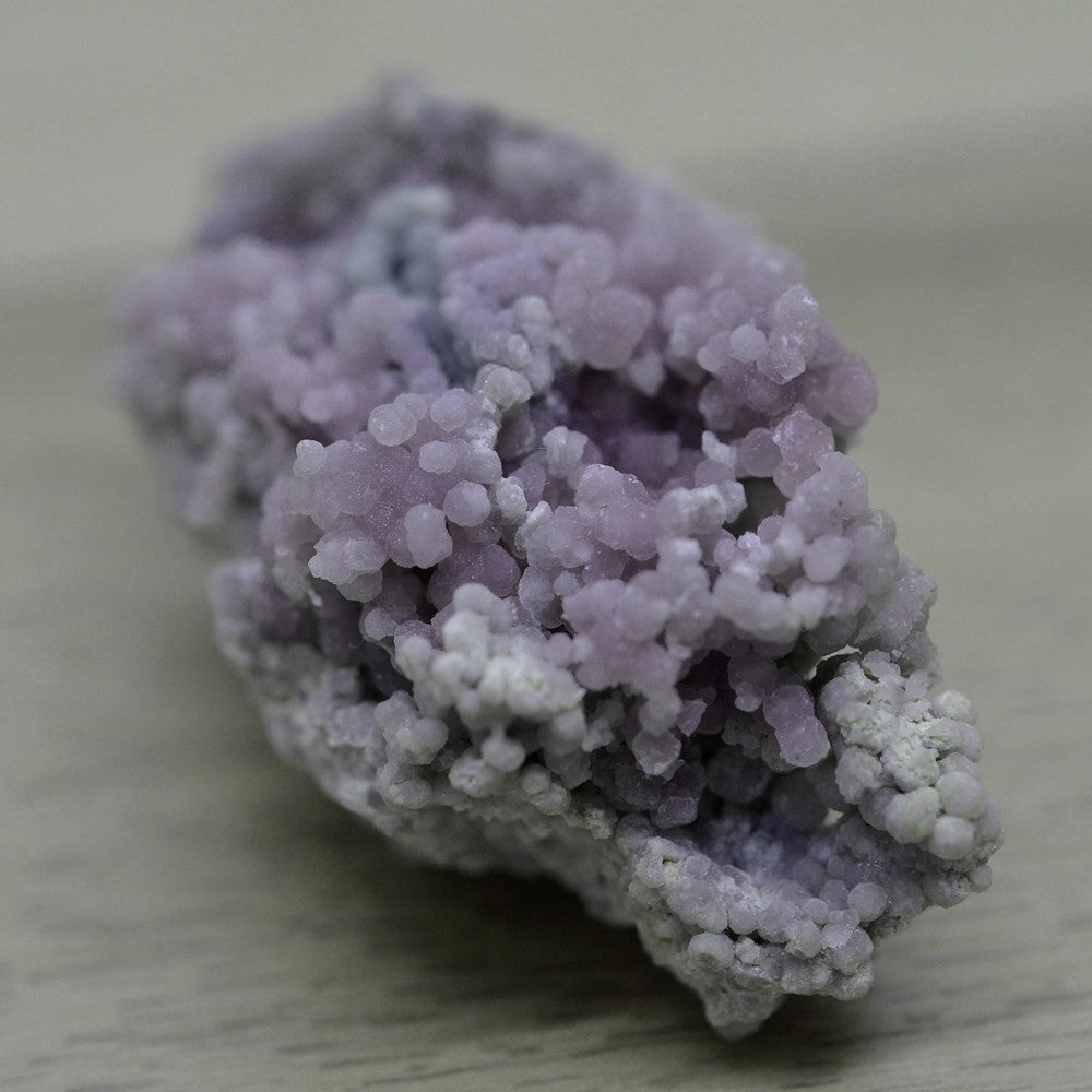 Calcédoine agate grappe de raisin 52g violette de Sulawesi en Indonésie