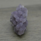 Calcédoine botryoïdale violette 25g de l'île de Sulawesi