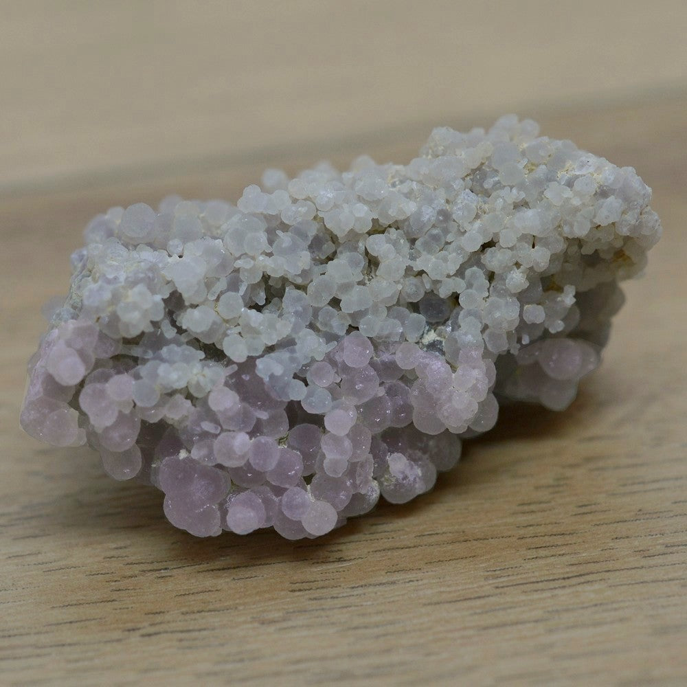 Calcédoine en microcristallin de quartz violet clair et blanc 35g