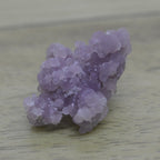 Calcédoine botryoïdale violette parme de 8g d'Indonésie