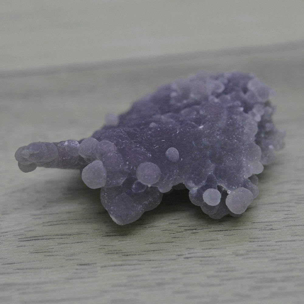 Calcédoine botryoïde mauve de 23g d'Indonésie