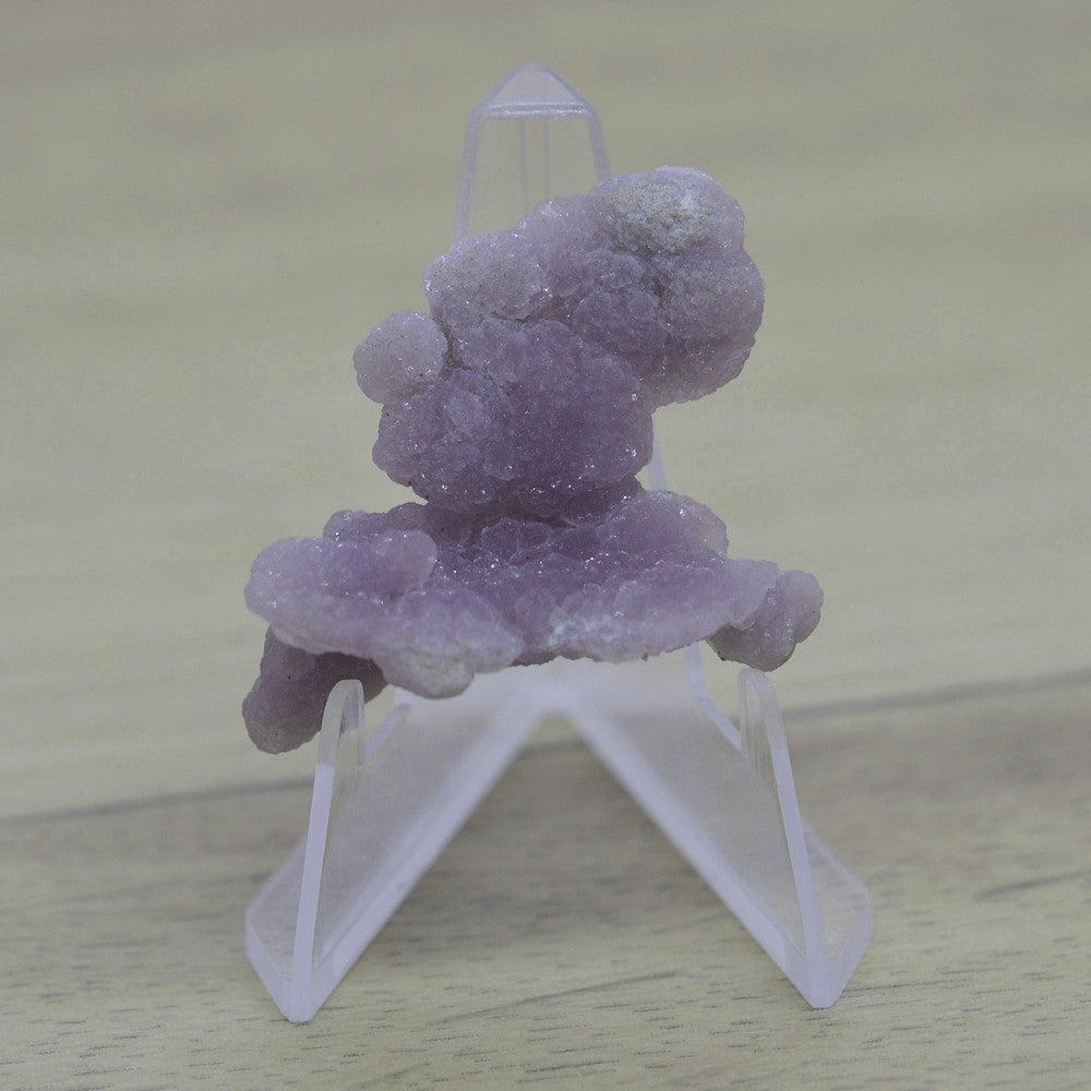 Calcédoine botryoïde violette 11g sur présentoir