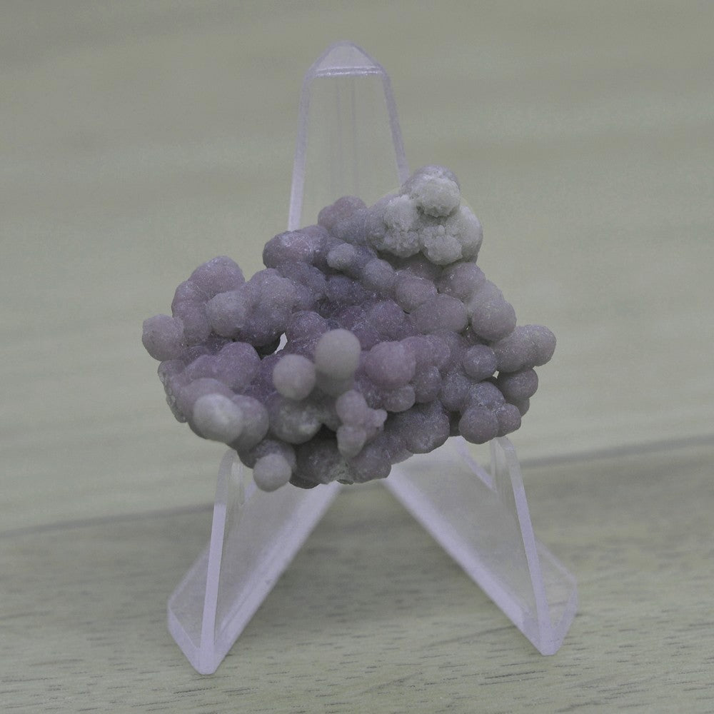 Calcédoine botryoïde violette 3g sur présentoir