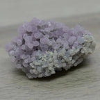 Calcédoine botryoïde violette et jaunie 35g