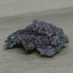Calcédoine botryoïde violette et verdâtre 16g