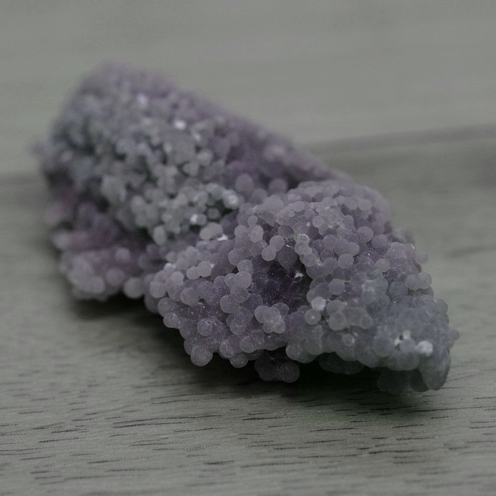 Calcédoine grappe de raisin bicolore cristallisée de 41g