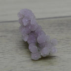 Calcédoine grappe de raisin violette claire de 3g