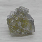 Cristaux de quartz sur fluorite 18g du Maroc