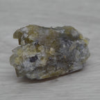 Fluorine jaune miel et inclusion de galène 52g