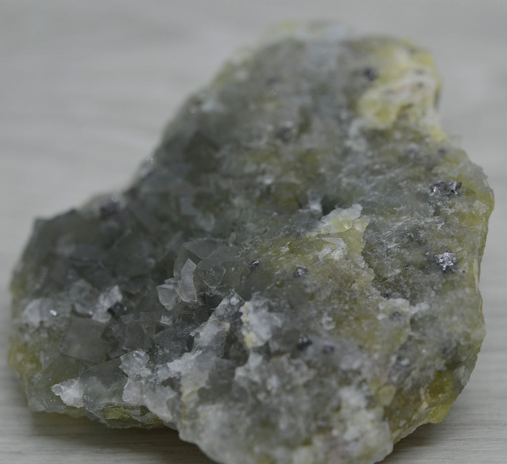 Fluorine vert gris et jaune du Maroc de 272g