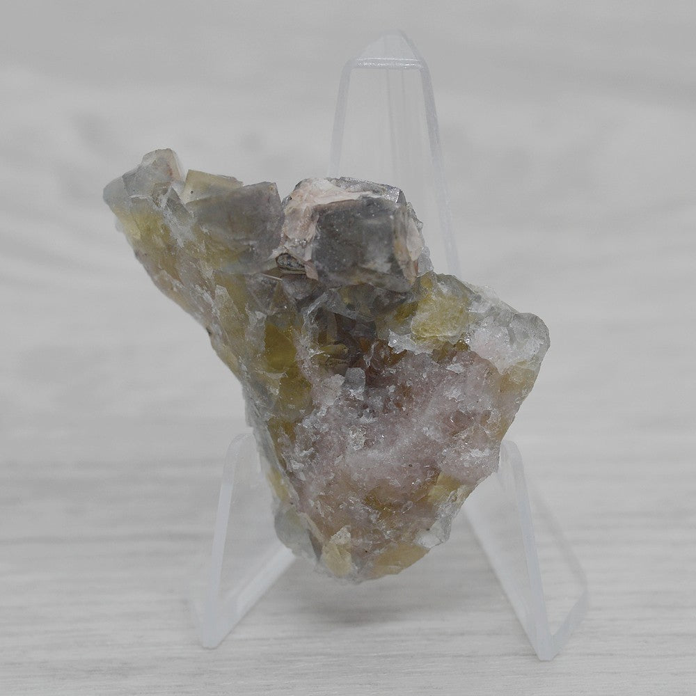 Fluorite à cubes jaunes avec galène et quartz 30g