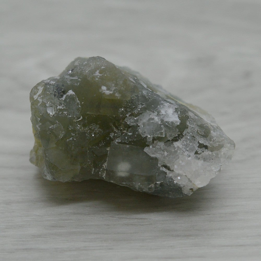 Fluorite et quartz scintillant de 37g