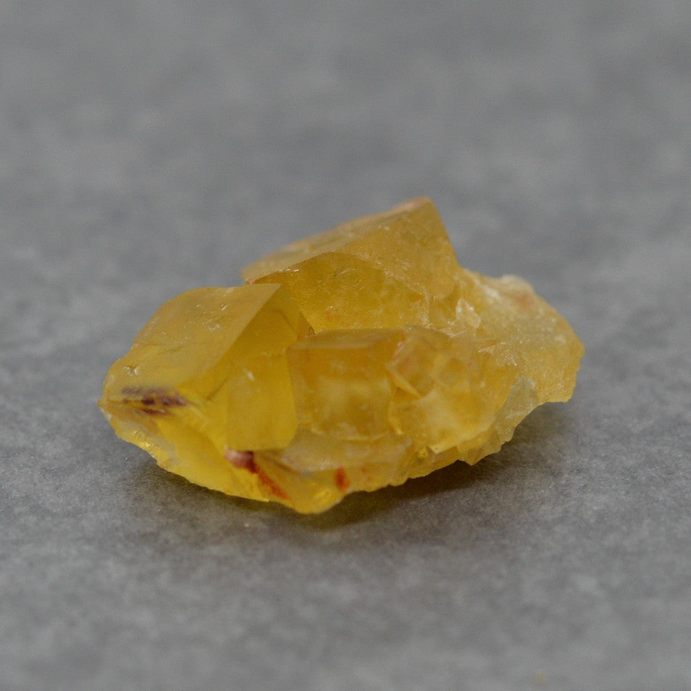 Fluorite jaune de 15g pierre brute du Maroc