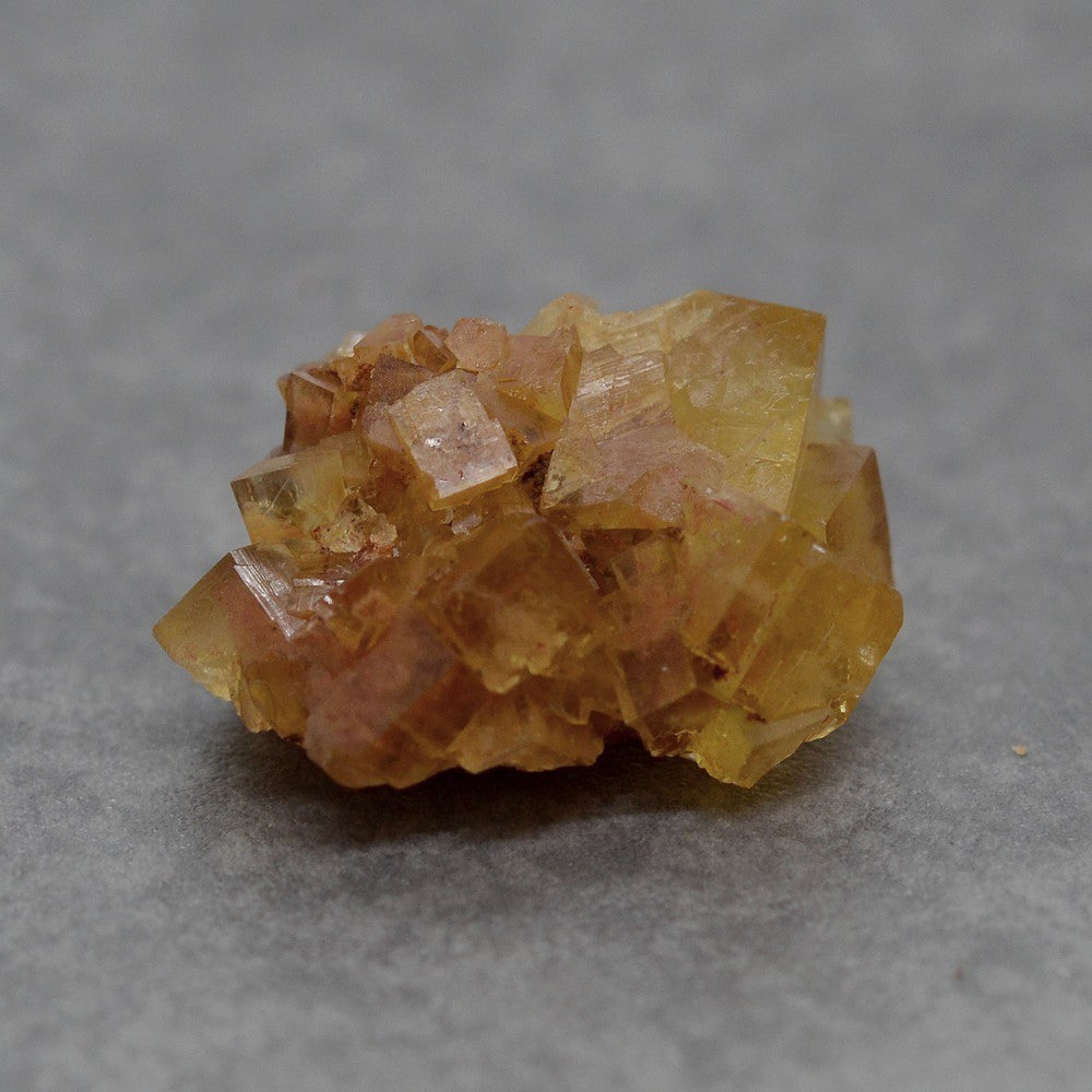 Fluorite jaune miel foncée du Maroc 20g pierre brute