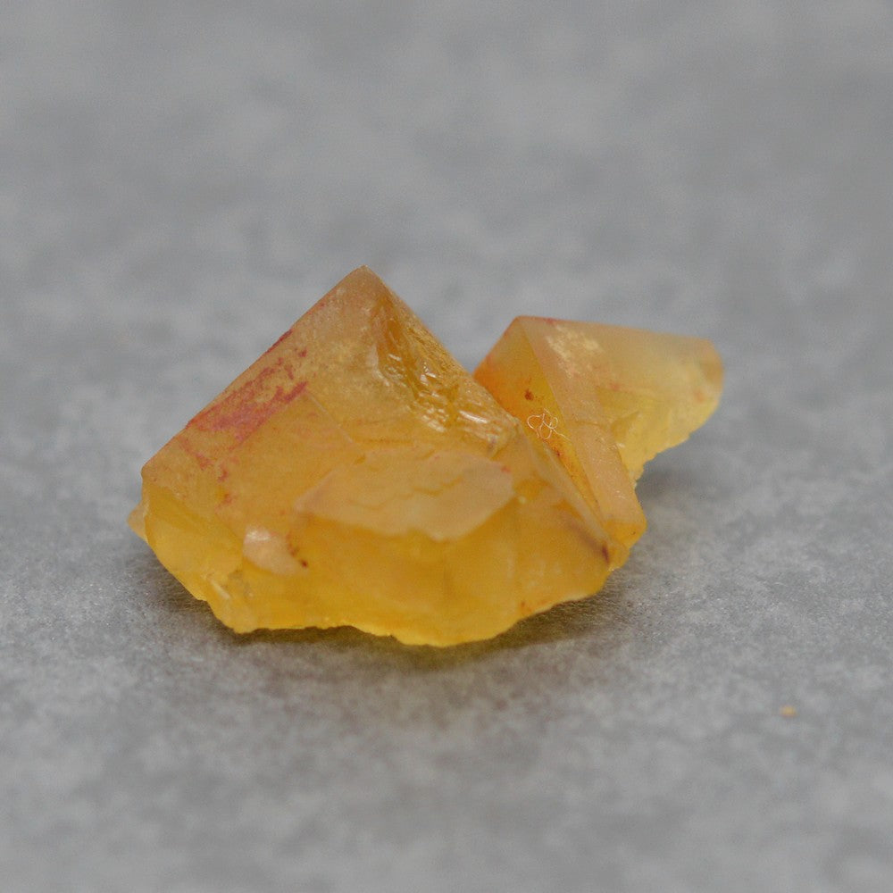 Morceaux de cubes de fluorine jaune miel 12g