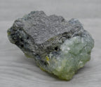 Pierre brute prehnite 161g face arrière