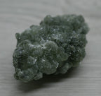 Prehnite brute aux cristaux orthorhombiques du Maroc 82g