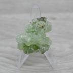 Prehnite pierre brute du Maroc 25g sur présentoir