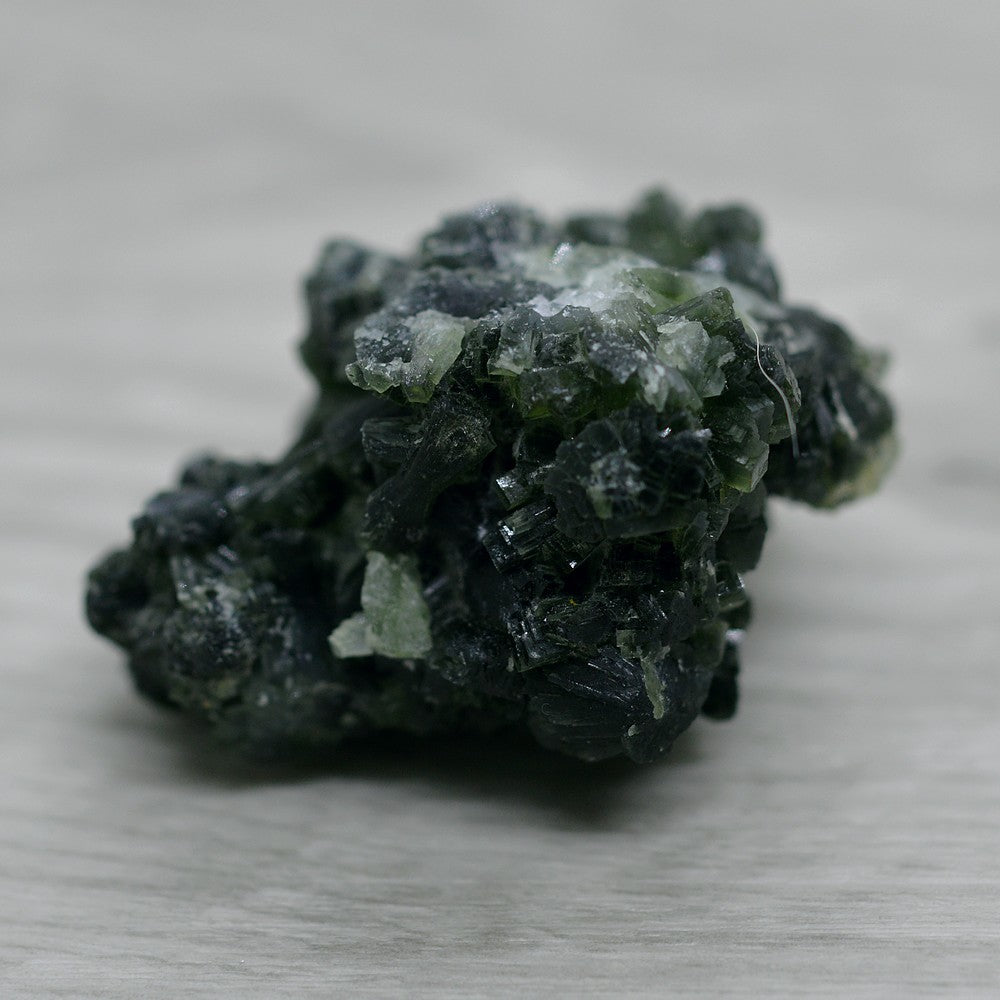 Prehnite verte foncée marocaine 58g